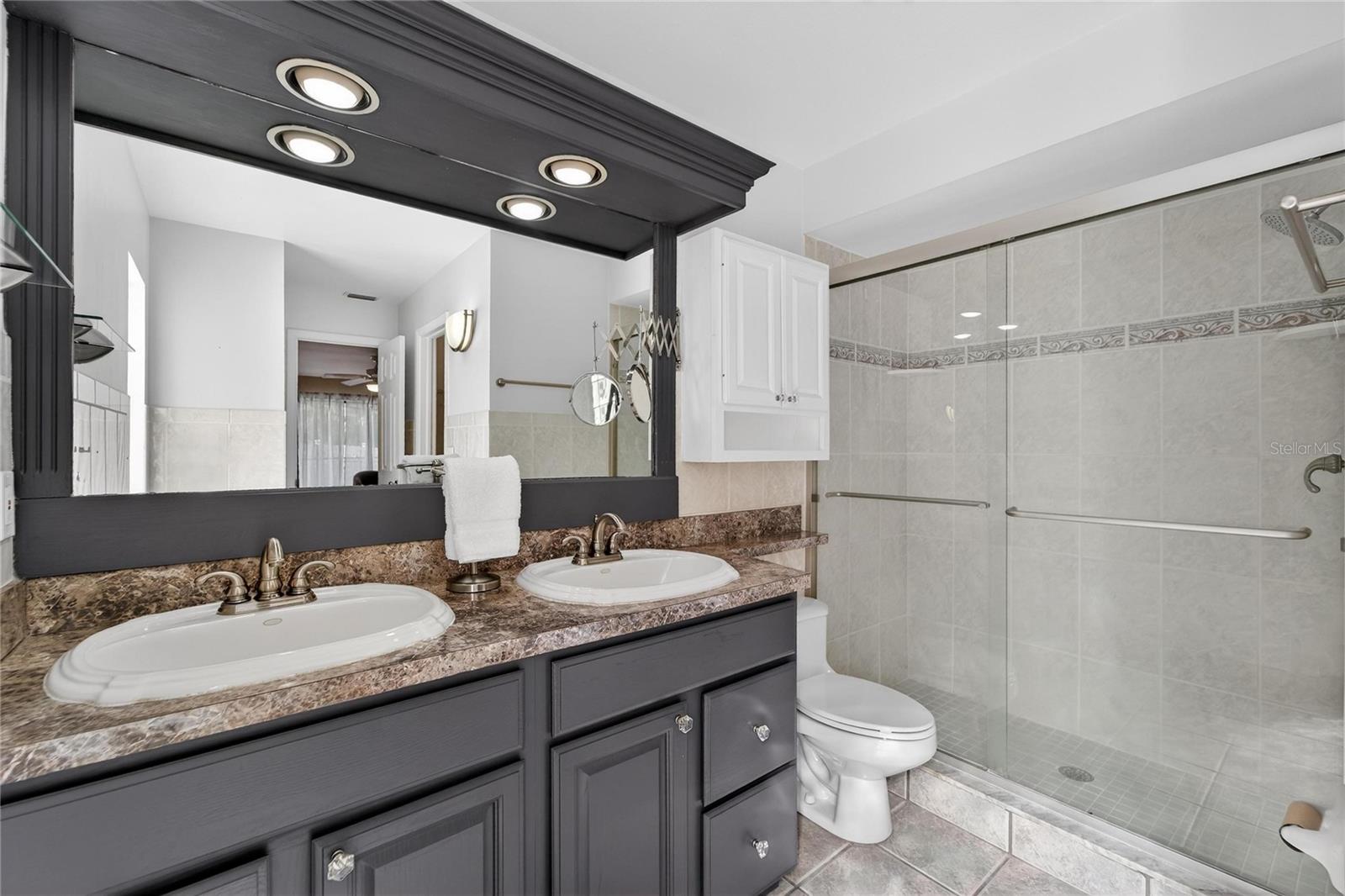 APOLLO BEACH UNIT 08 - Residential