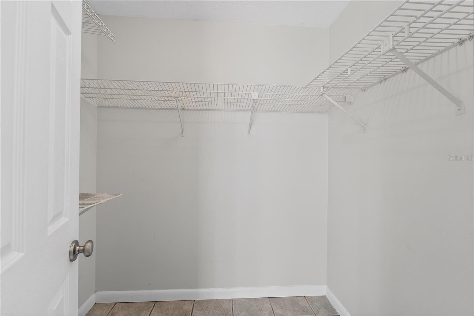 APOLLO BEACH UNIT 08 - Residential