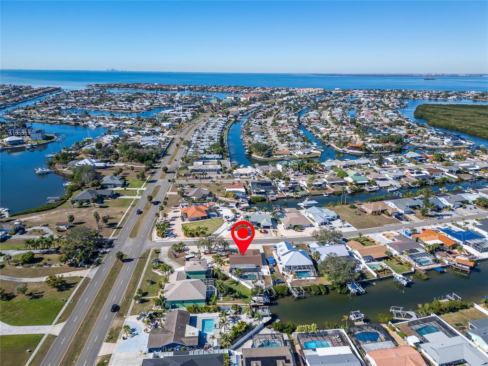 APOLLO BEACH UNIT 08 - Residential