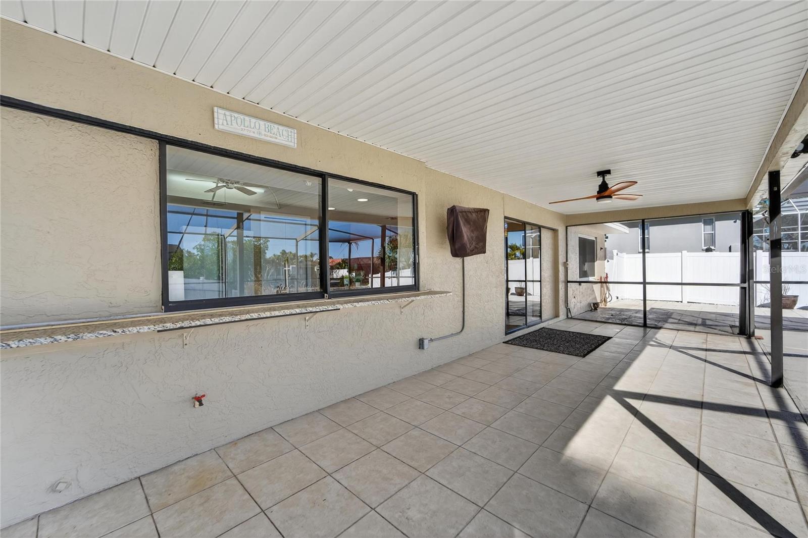 APOLLO BEACH UNIT 08 - Residential