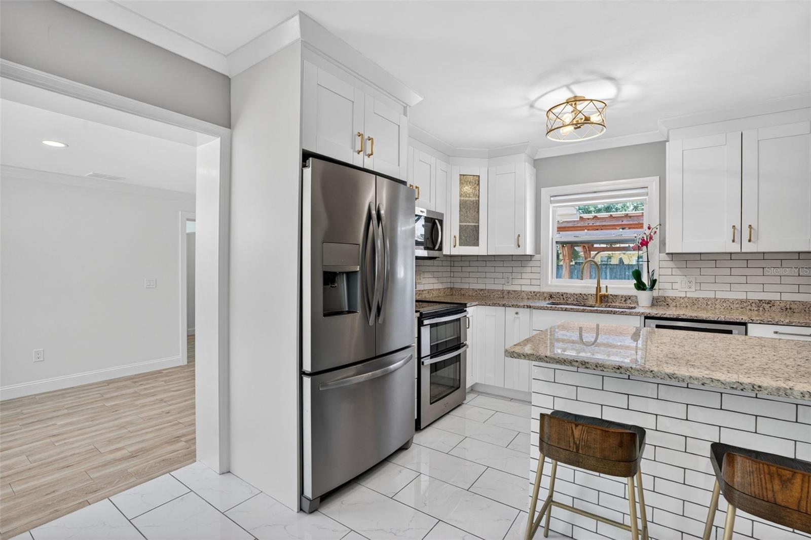 BAYHILL ESTATES - Residential
