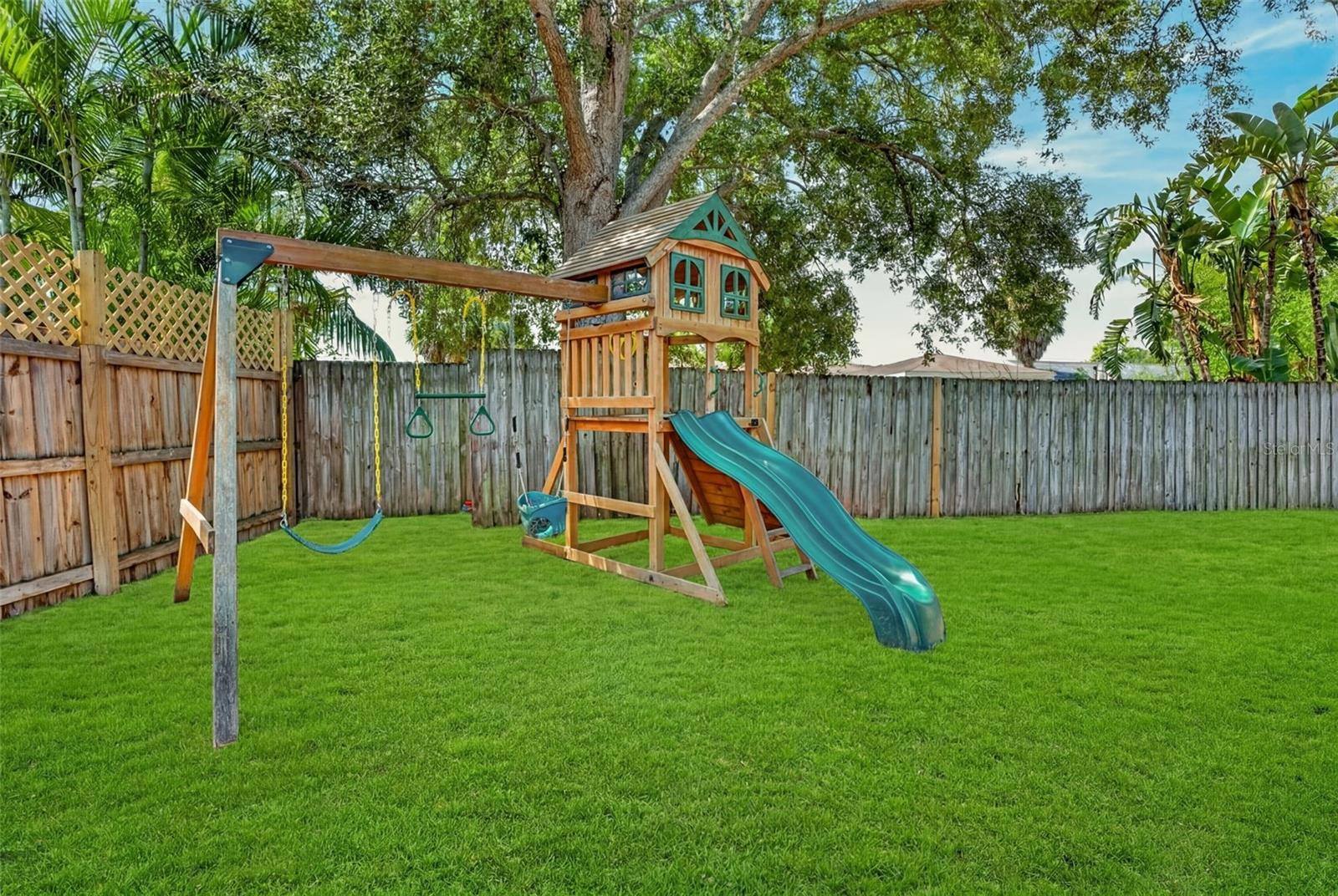 BAYHILL ESTATES - Residential
