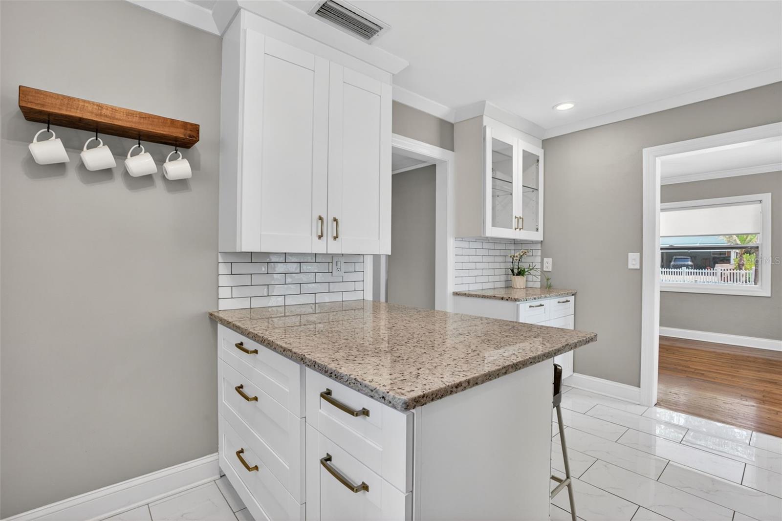 BAYHILL ESTATES - Residential