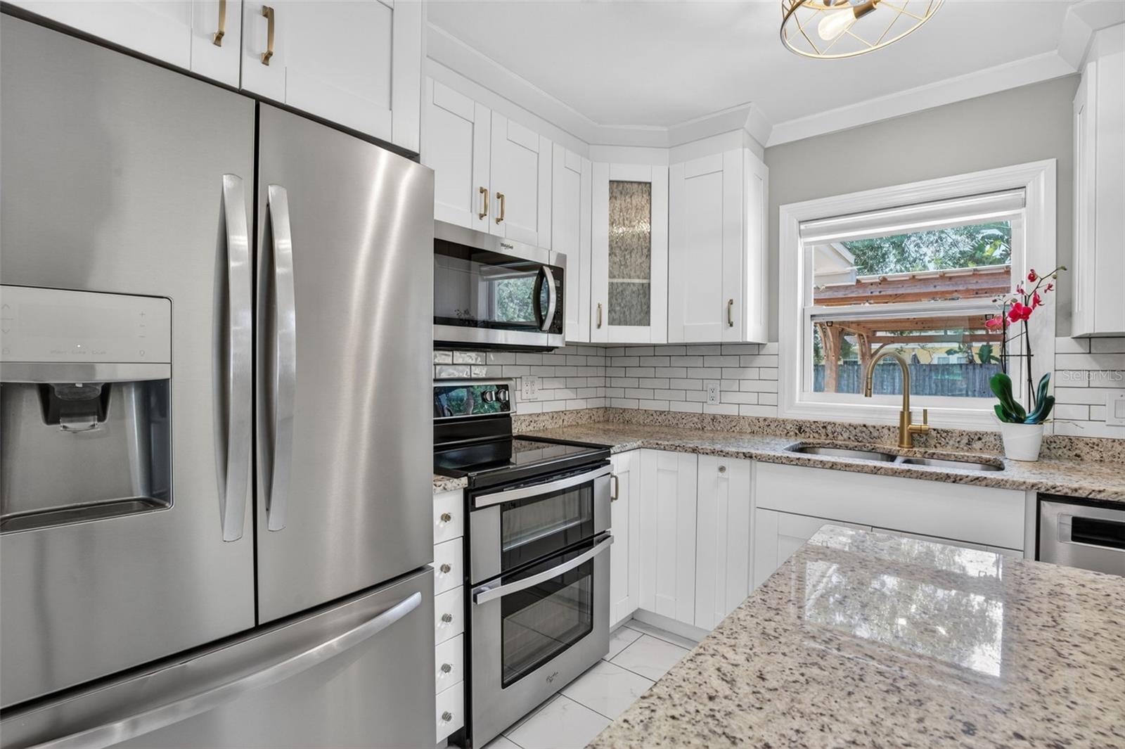 BAYHILL ESTATES - Residential