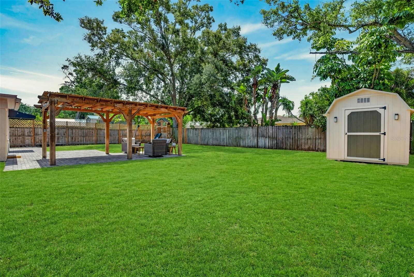 BAYHILL ESTATES - Residential