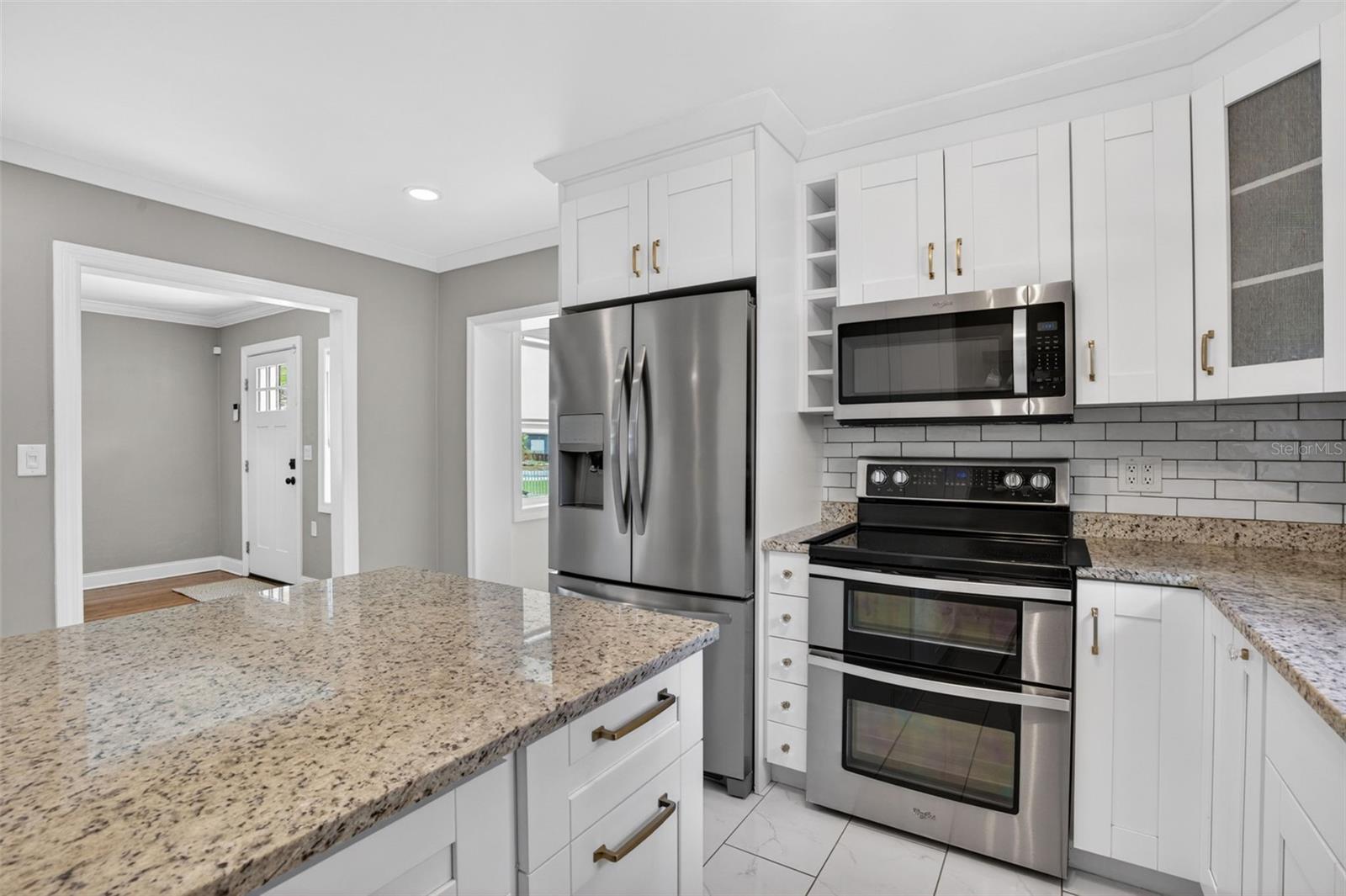 BAYHILL ESTATES - Residential