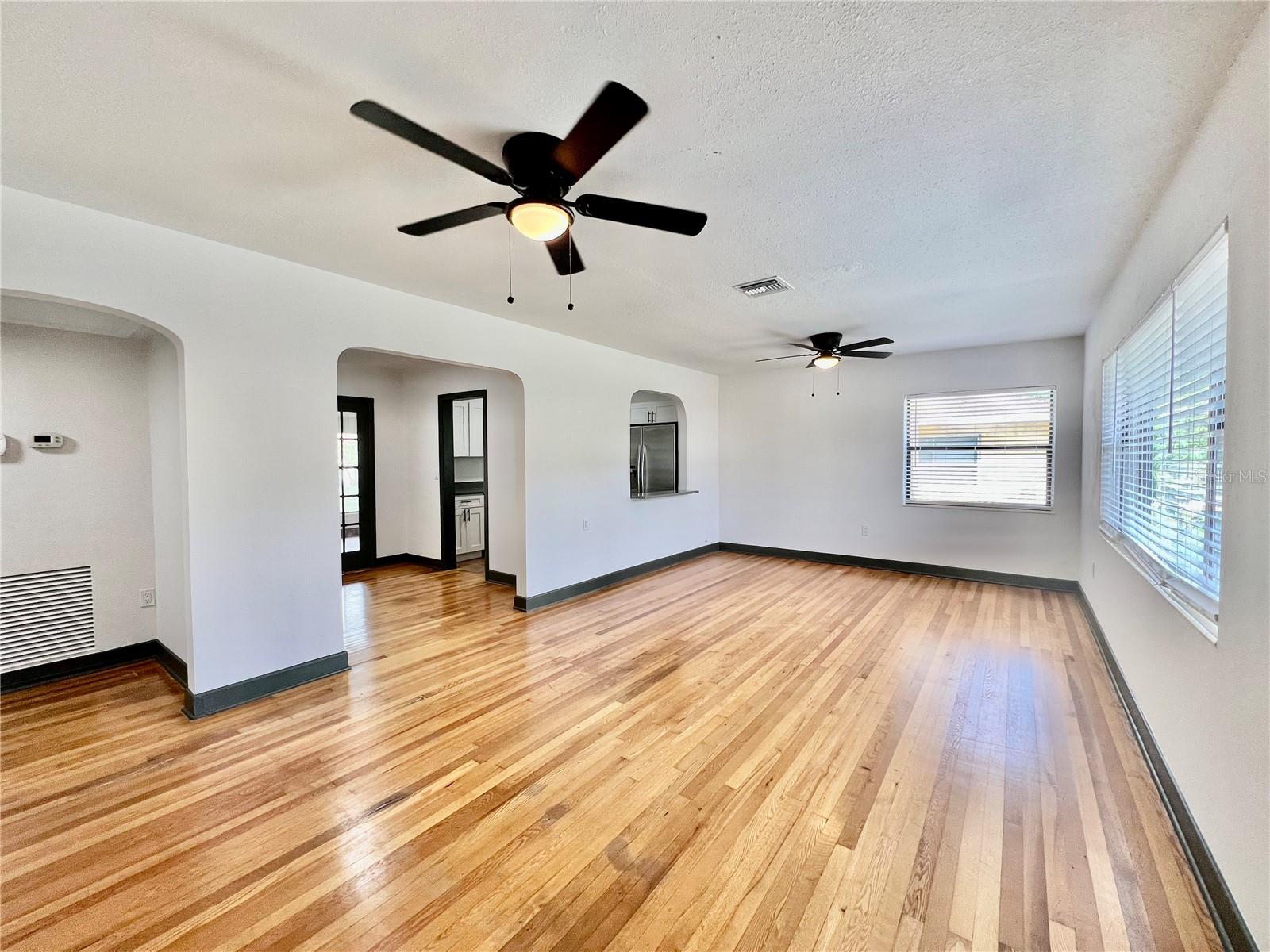 CREST LAKE SUB - Residential Lease