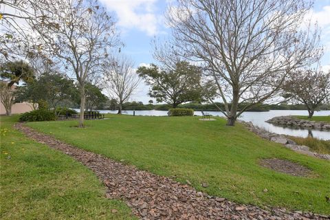 A home in LAKELAND