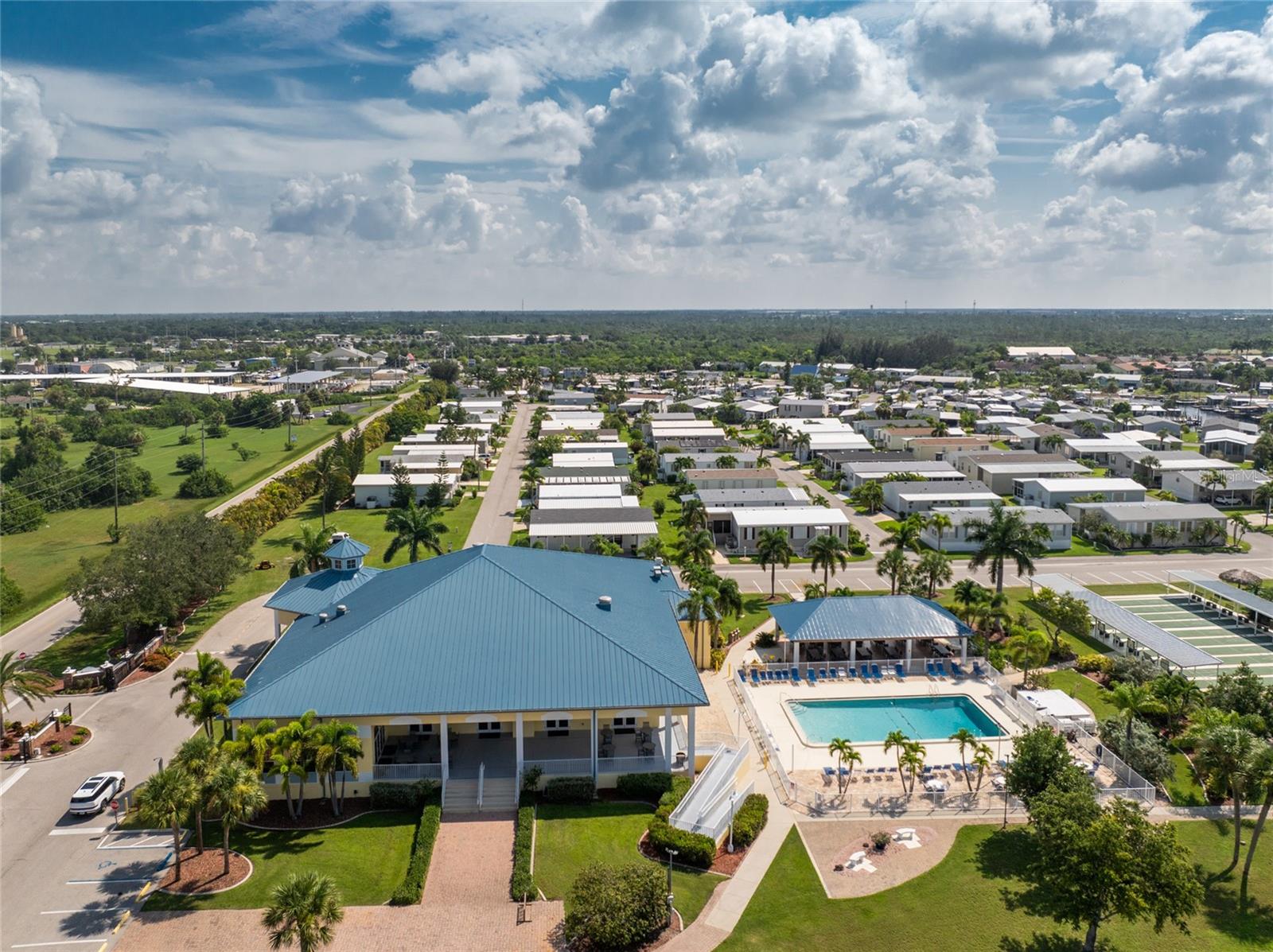 WINDMILL VILLAGE - Residential