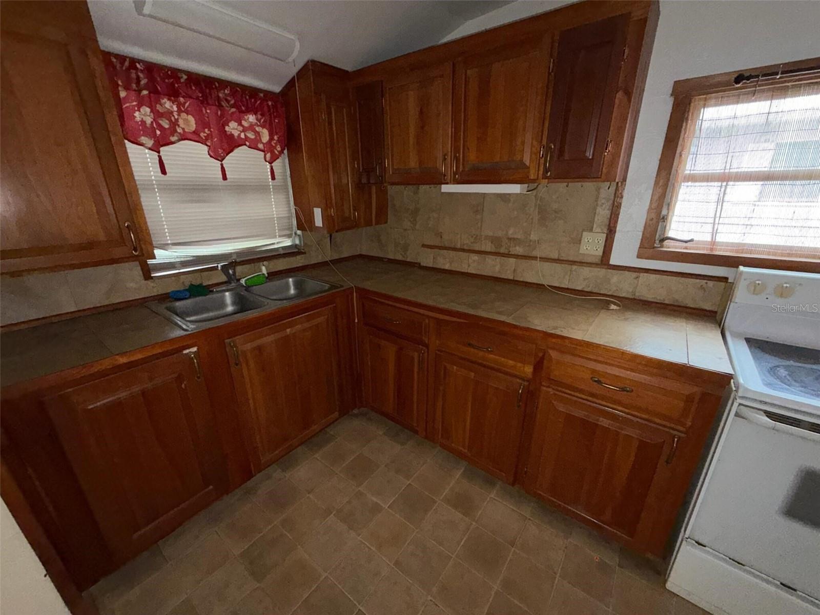 CITY ZEPHYRHILLS - Residential