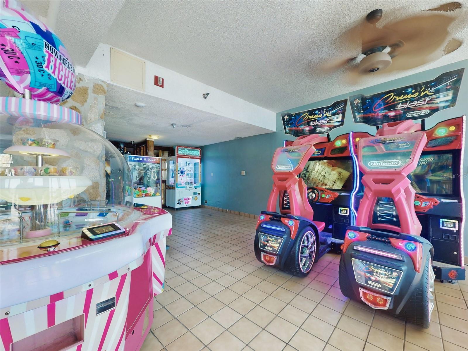 HAWAIIAN INN LC - Residential
