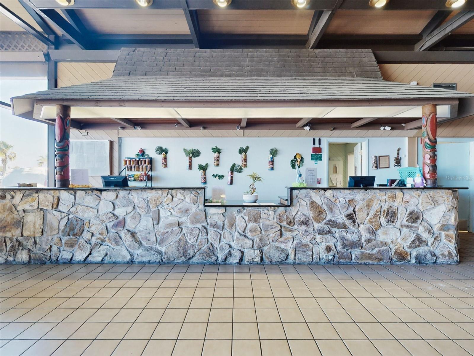 HAWAIIAN INN LC - Residential