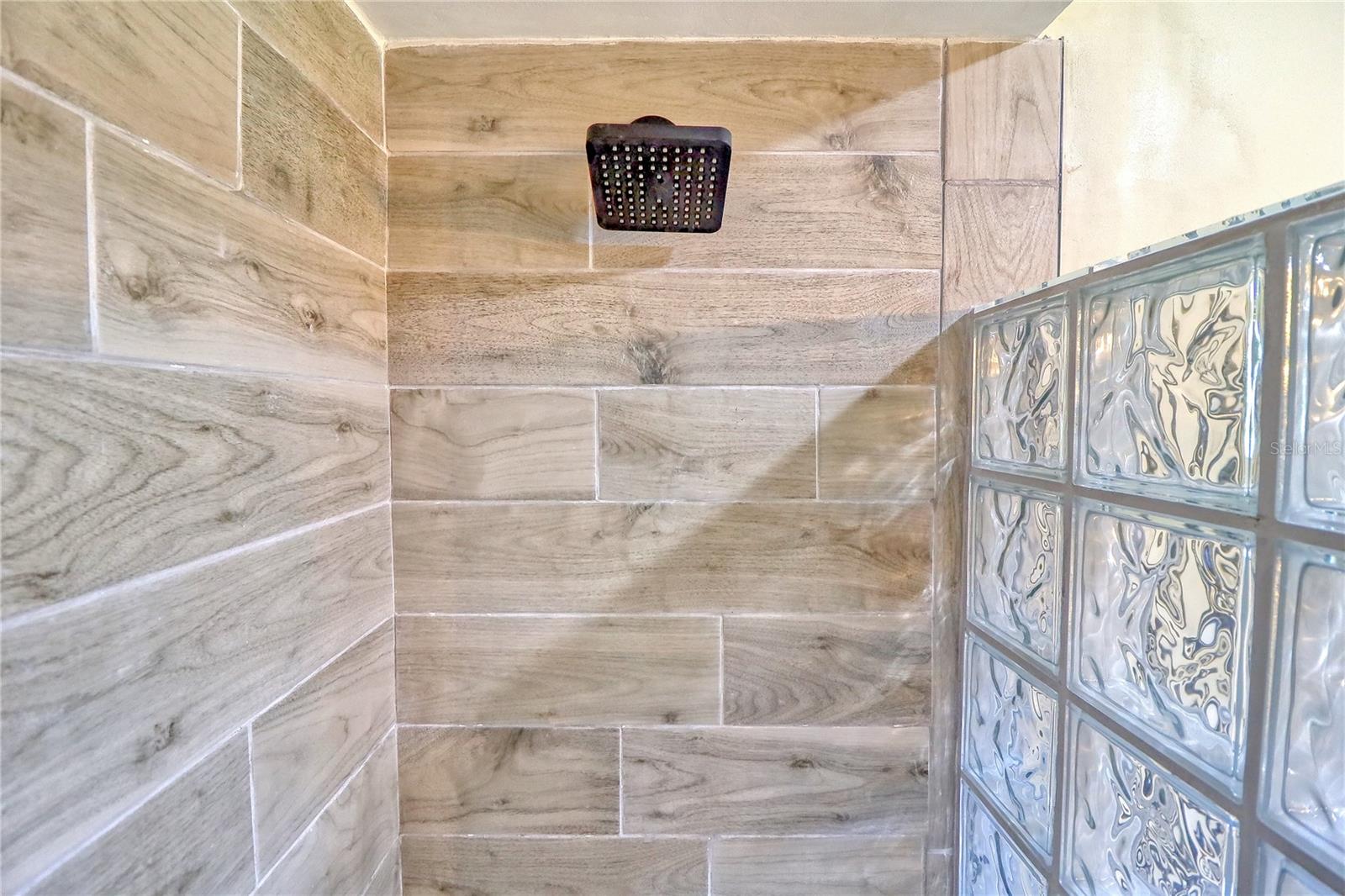 PALM-AIRE AT SARASOTA 11-A - Residential