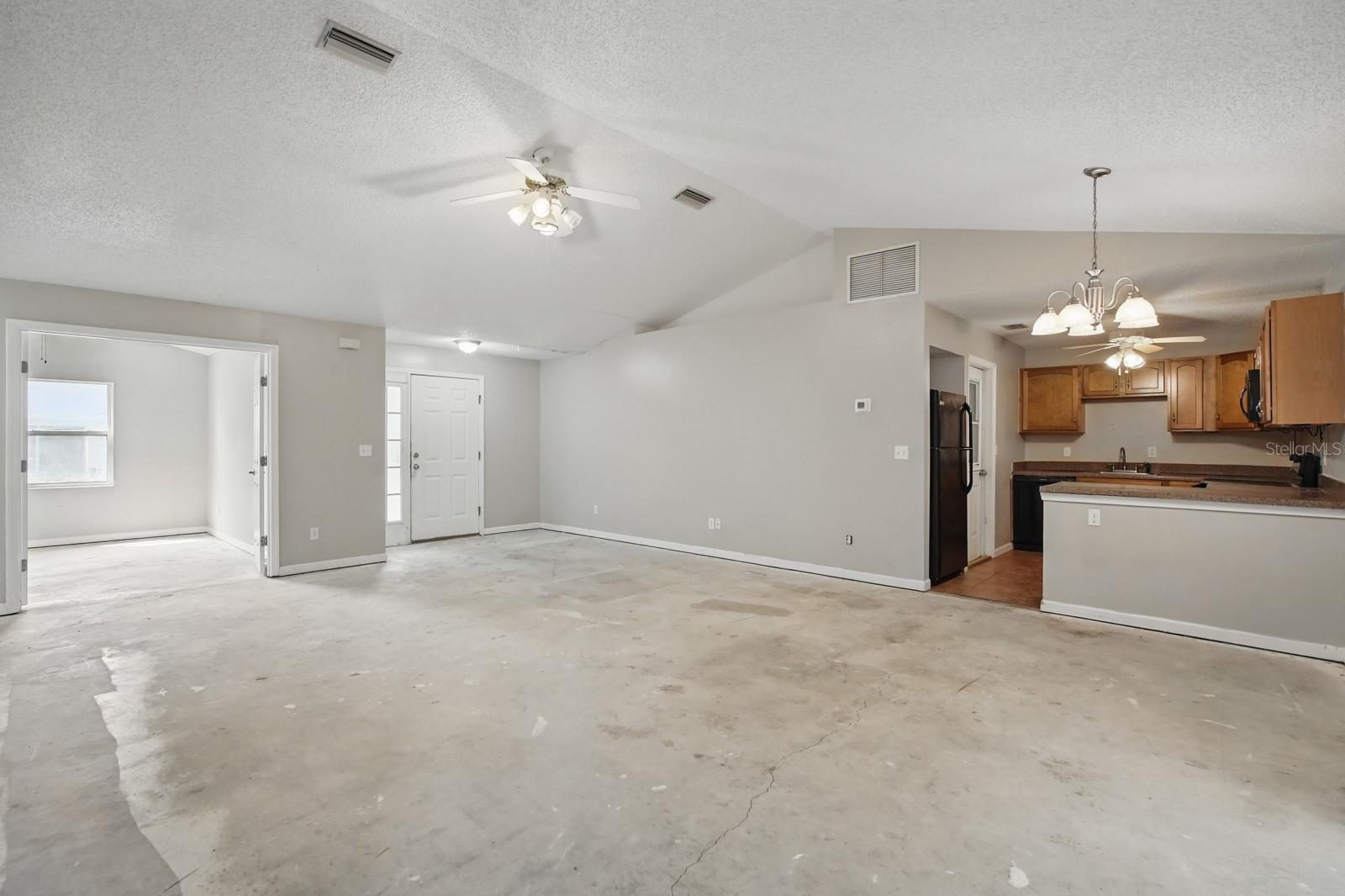 744 PALM HAMMOCK CIRCLE