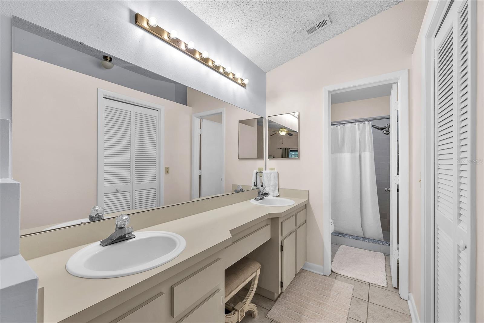 BLOOMINGDALE HILLS SEC C U - Residential