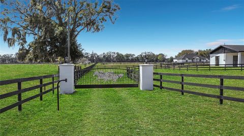 Tiny photo for 780 NE 100th Street, Ocala, FL 34479 (MLS # O6387259)