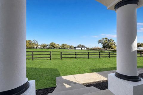 Tiny photo for 780 NE 100th Street, Ocala, FL 34479 (MLS # O6387259)