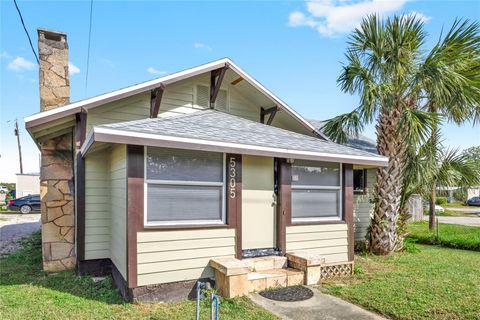 A home in PORT ORANGE