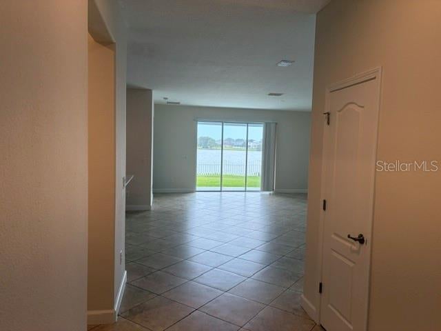 1574 THETFORD CIRCLE CIRCLE