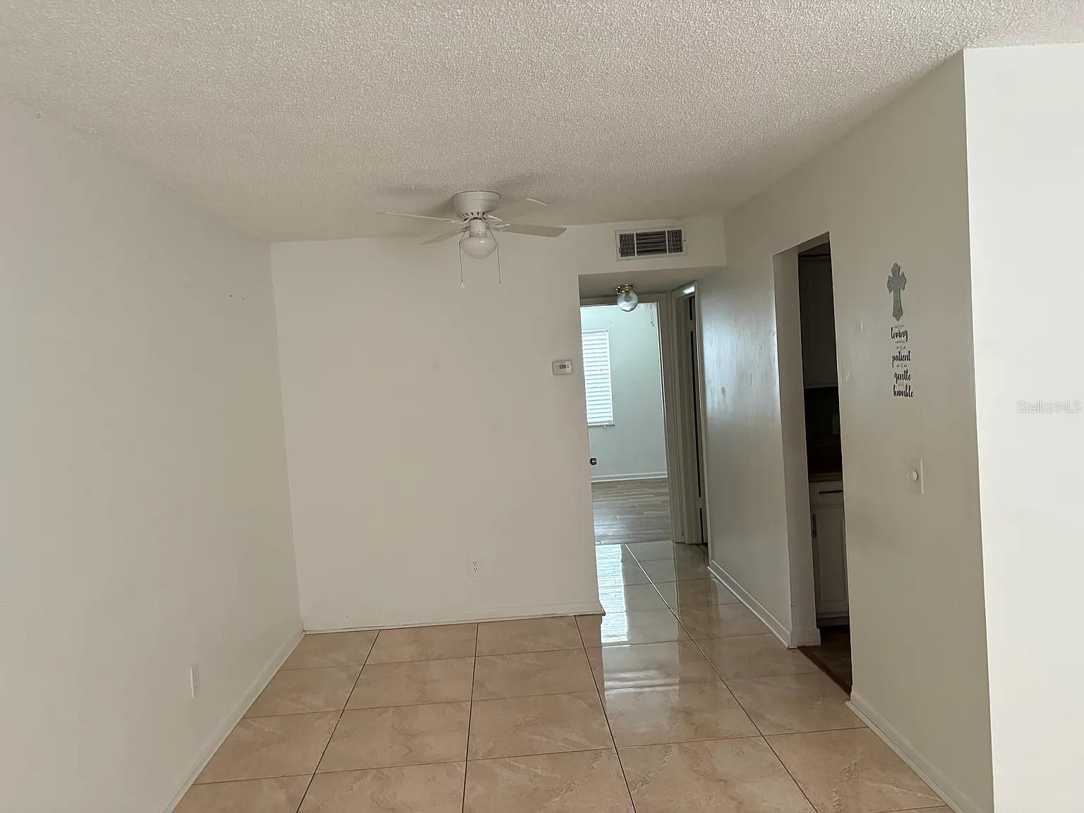 9109 W HILLSBOROUGH AVENUE J207