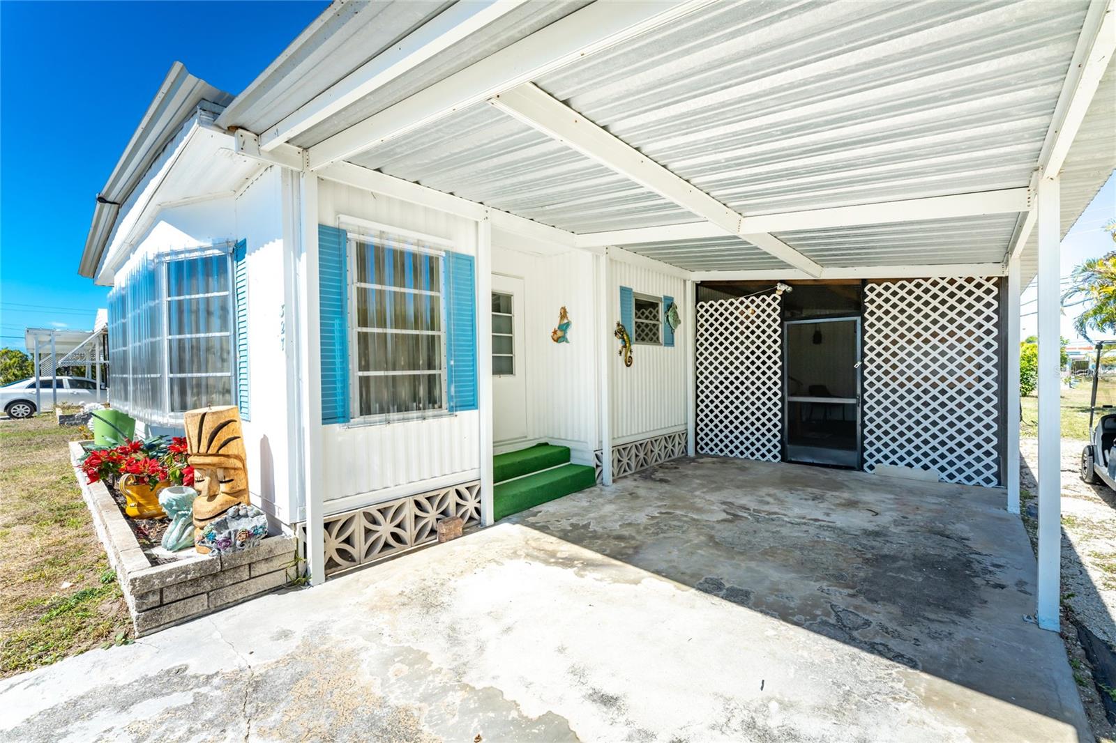 MOBILE GARDENS - Residential