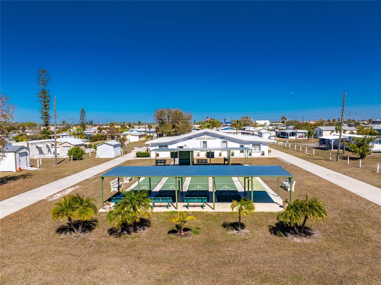 MOBILE GARDENS - Residential