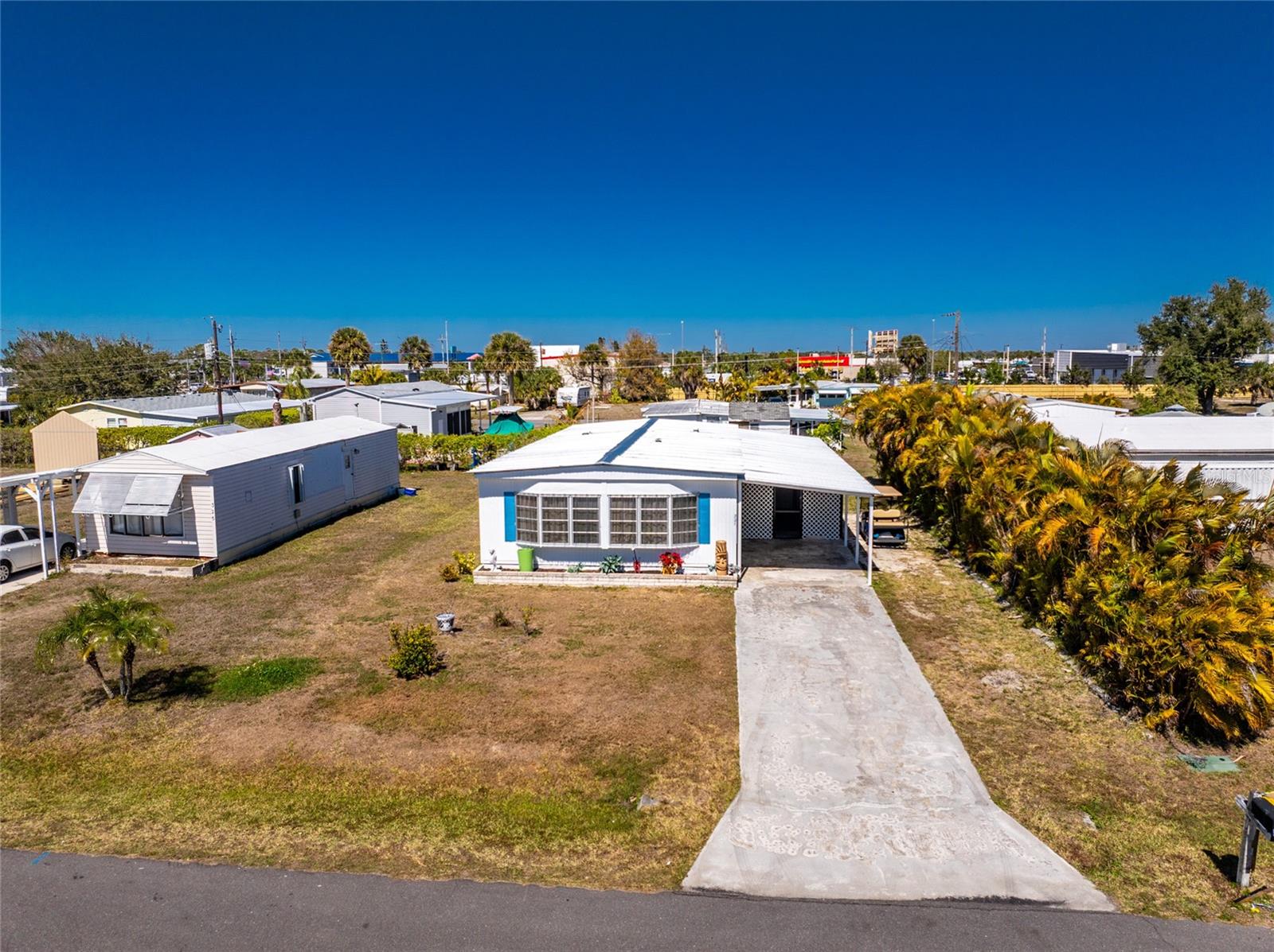 MOBILE GARDENS - Residential