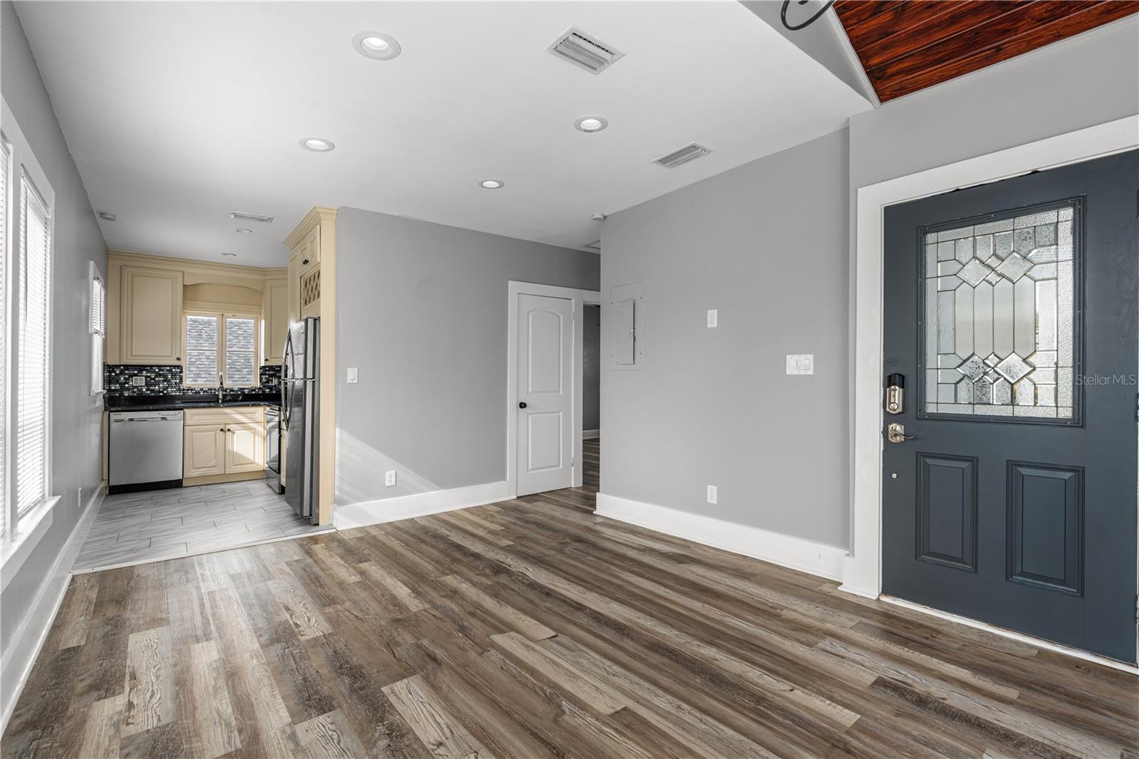 MARSHALL PARK DAYTONA BEACH - Residential Income