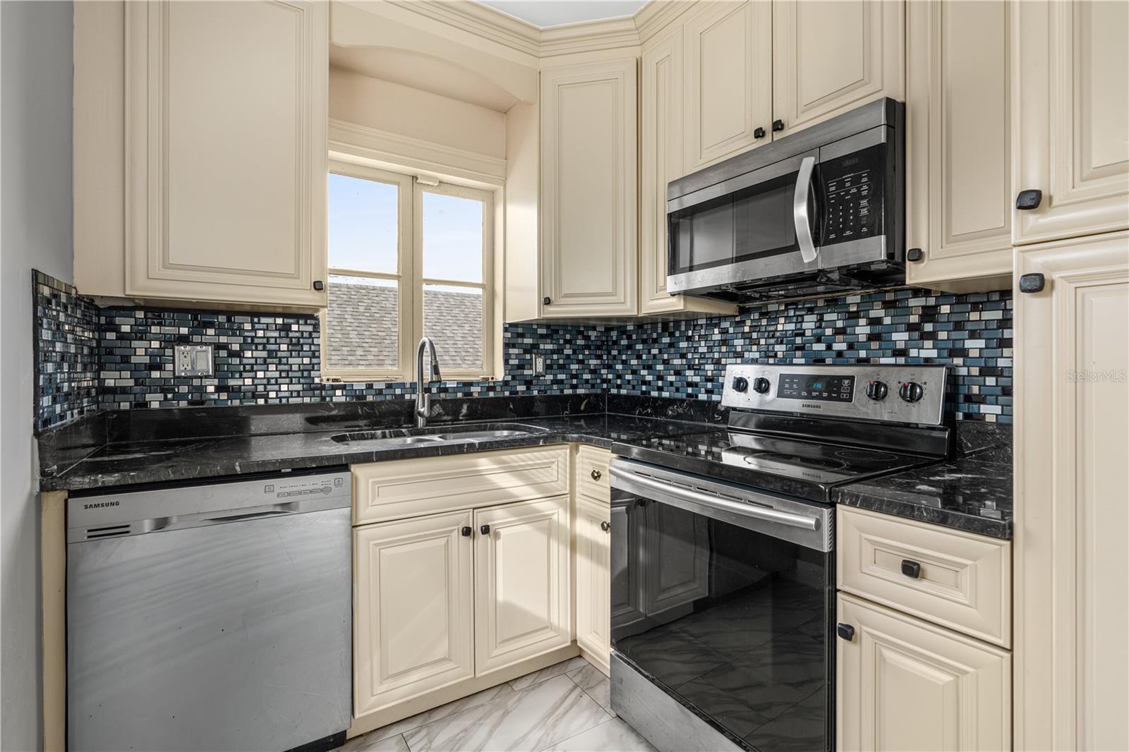 MARSHALL PARK DAYTONA BEACH - Residential Income