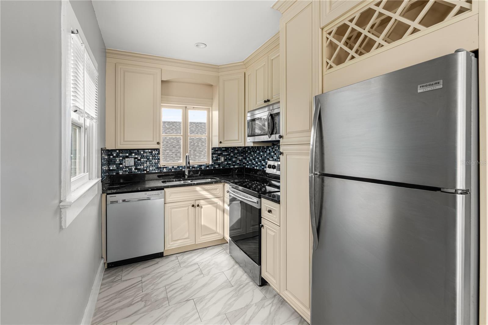 MARSHALL PARK DAYTONA BEACH - Residential Income