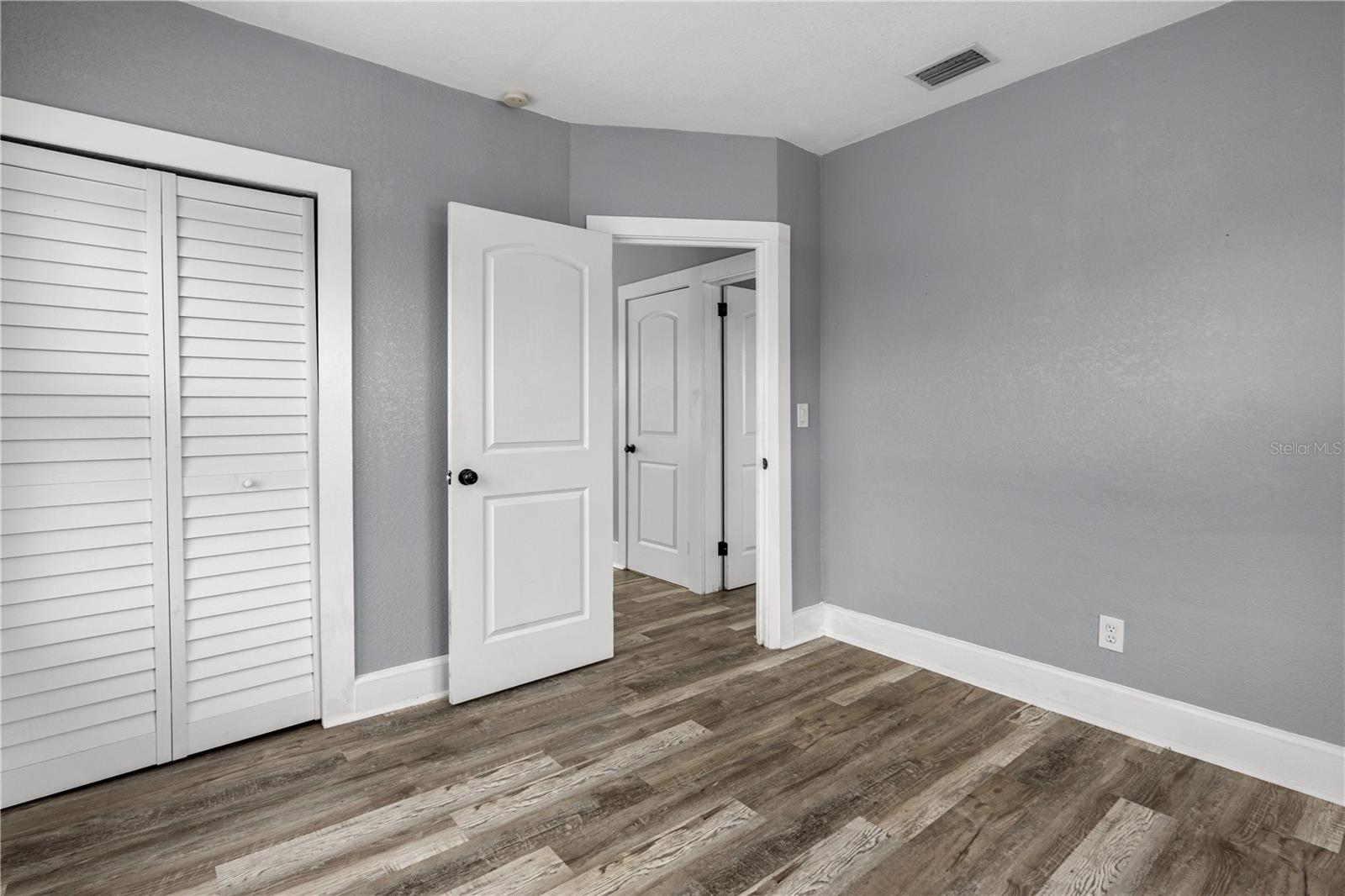 MARSHALL PARK DAYTONA BEACH - Residential Income