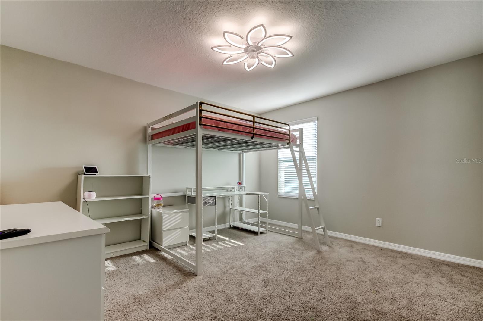 EPPERSON NORTH VILLAGE A-4B & A-4C - Residential Lease