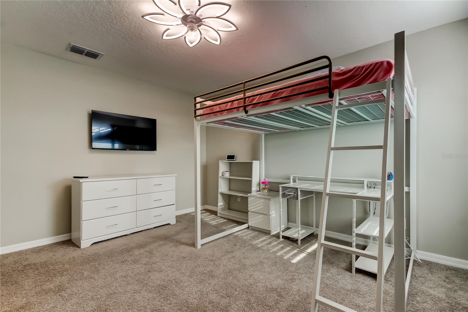 EPPERSON NORTH VILLAGE A-4B & A-4C - Residential Lease
