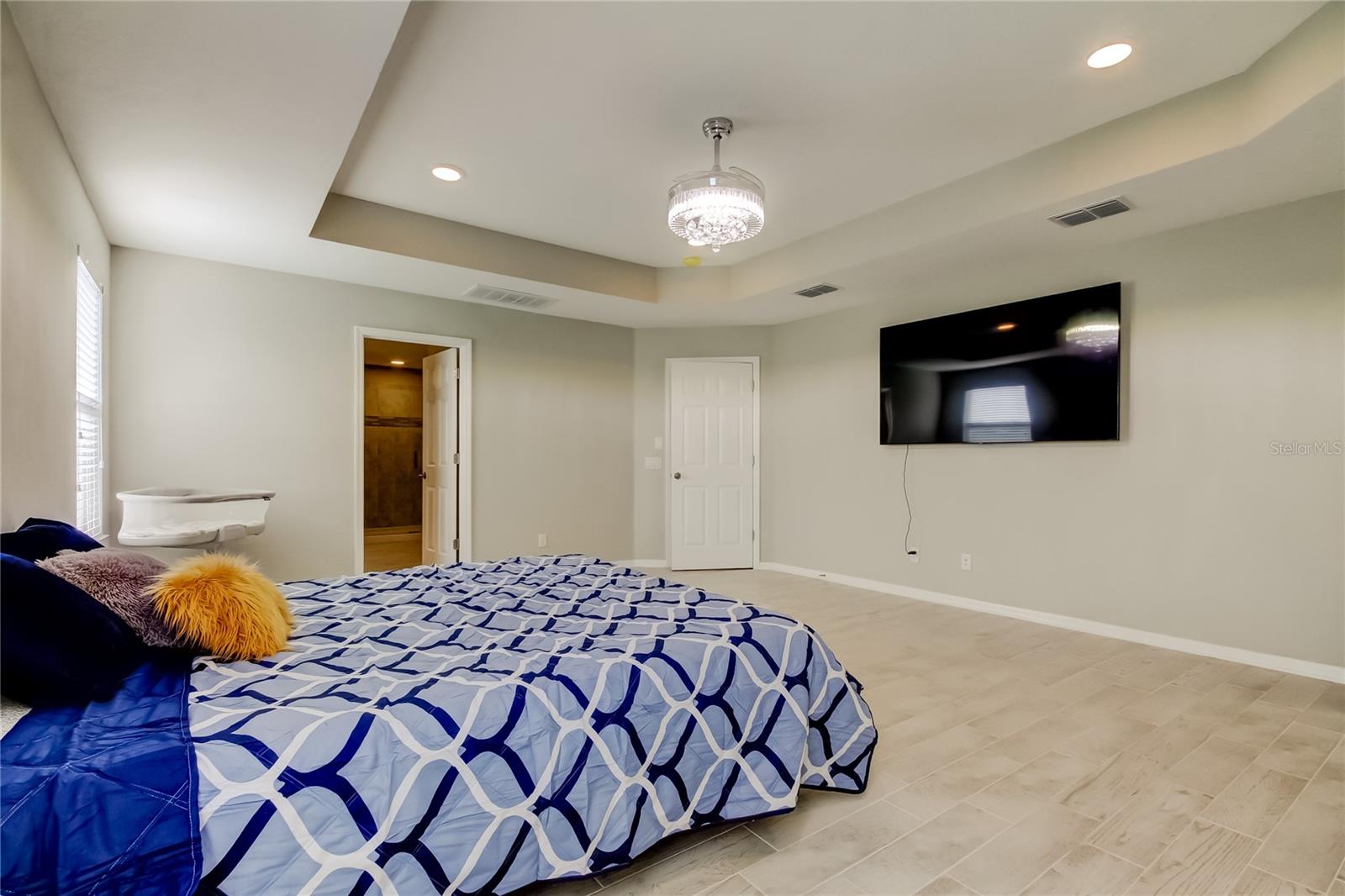 EPPERSON NORTH VILLAGE A-4B & A-4C - Residential Lease