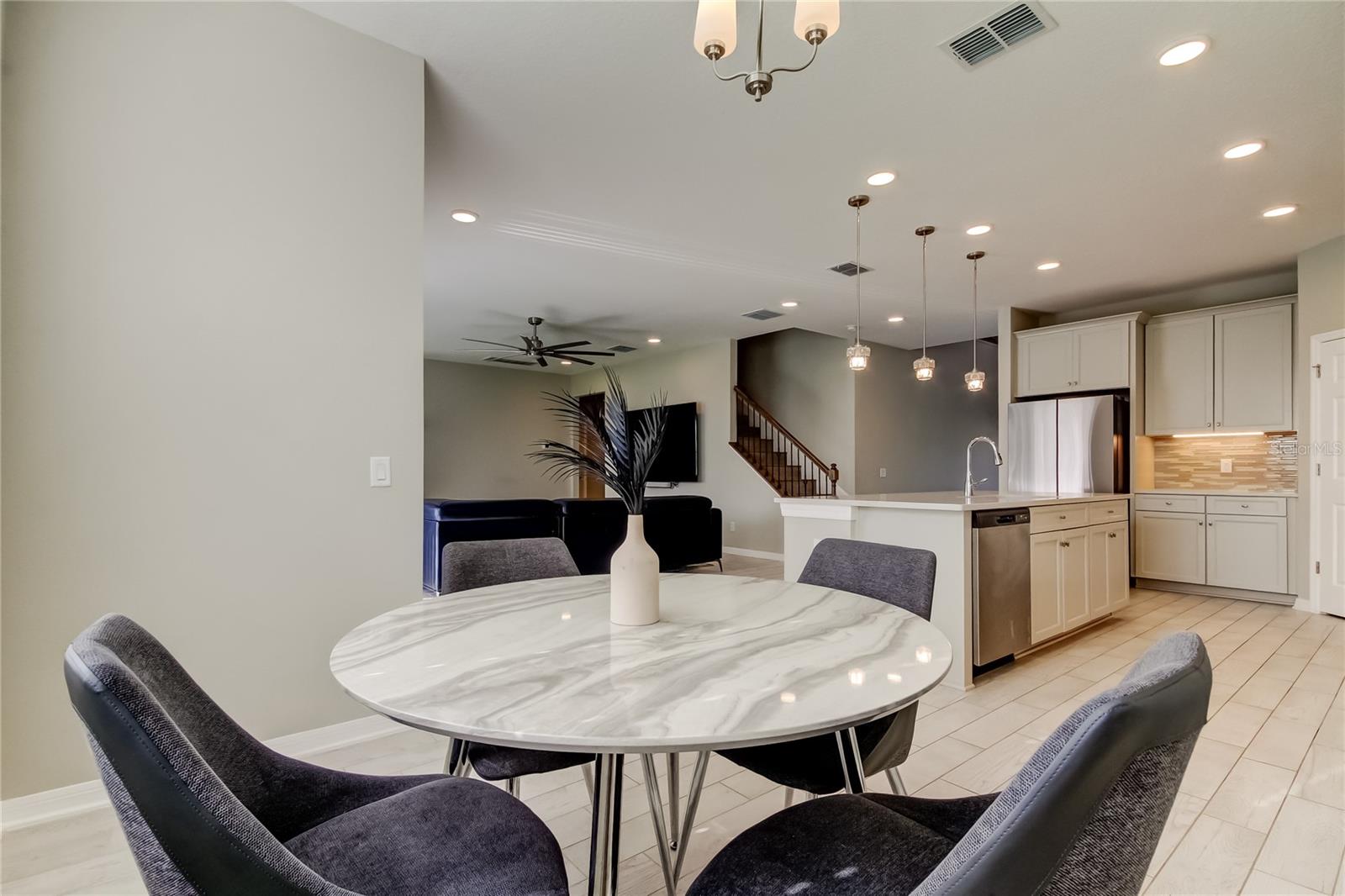 EPPERSON NORTH VILLAGE A-4B & A-4C - Residential Lease
