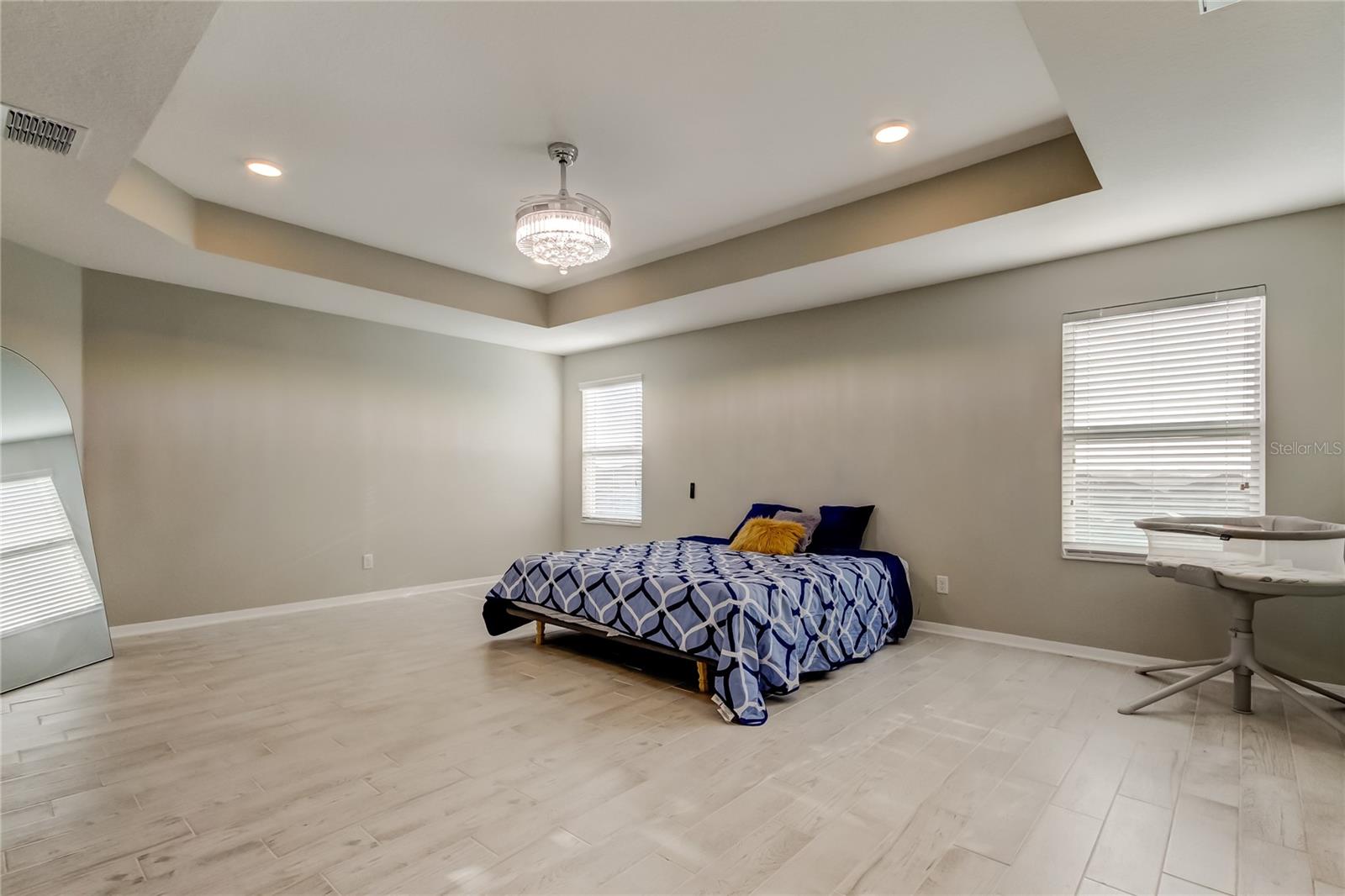 EPPERSON NORTH VILLAGE A-4B & A-4C - Residential Lease