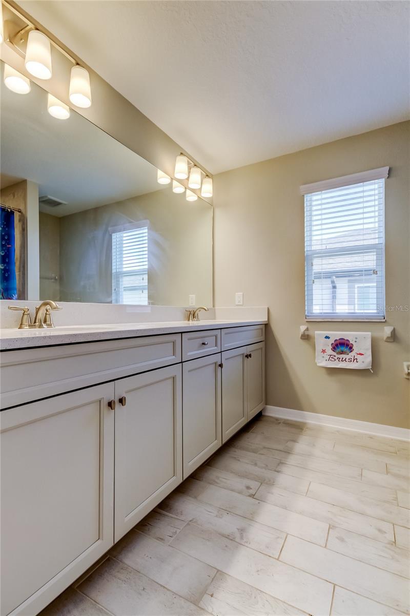 EPPERSON NORTH VILLAGE A-4B & A-4C - Residential Lease