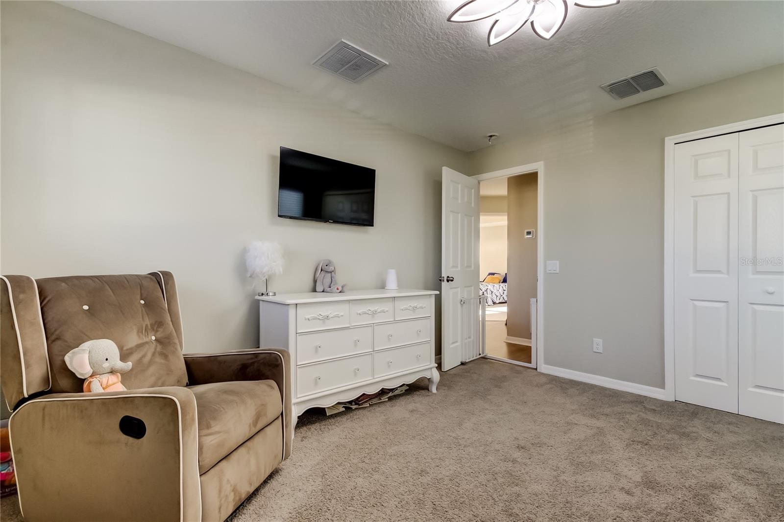 EPPERSON NORTH VILLAGE A-4B & A-4C - Residential Lease