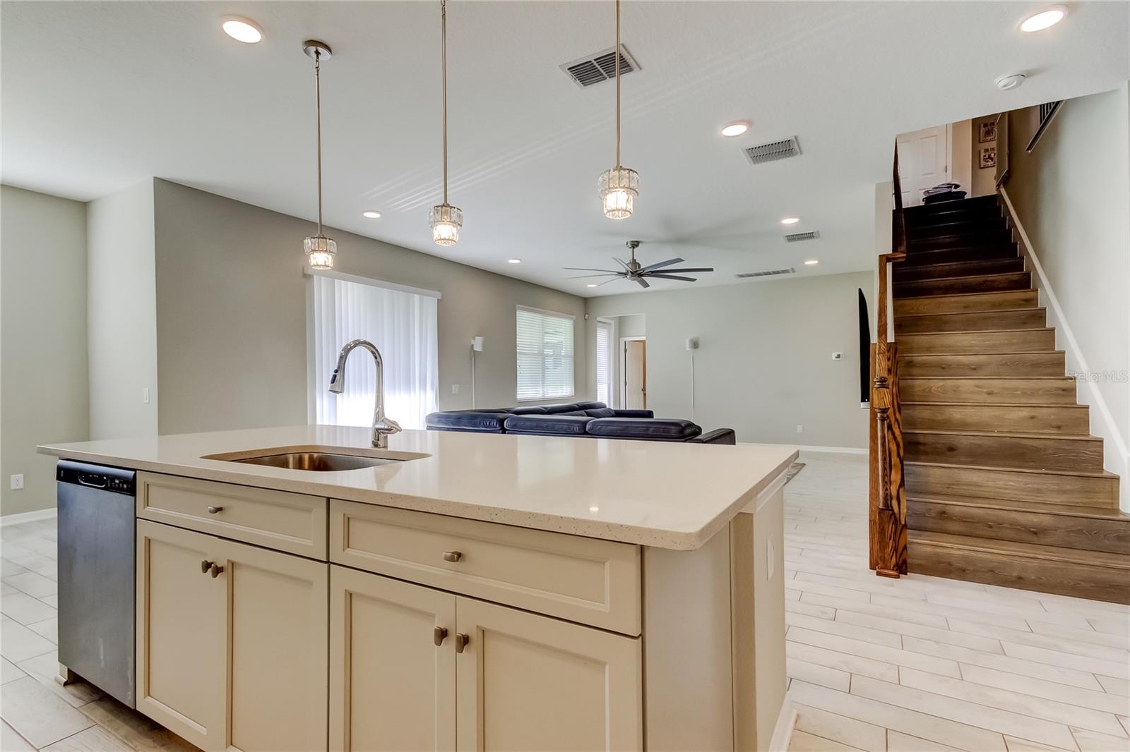 EPPERSON NORTH VILLAGE A-4B & A-4C - Residential Lease