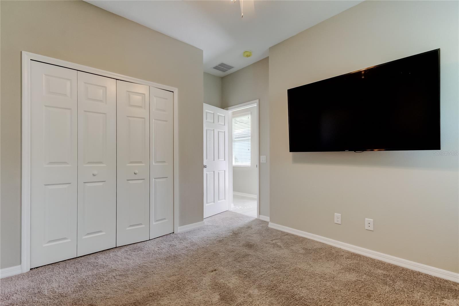 EPPERSON NORTH VILLAGE A-4B & A-4C - Residential Lease