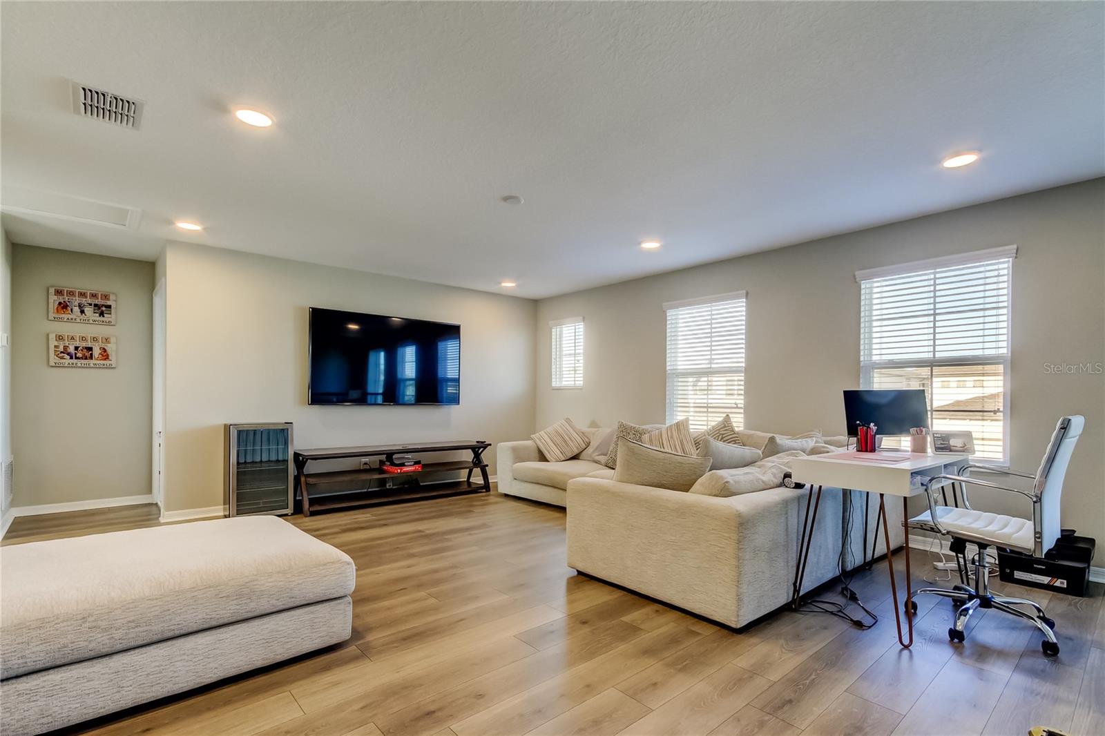 EPPERSON NORTH VILLAGE A-4B & A-4C - Residential Lease
