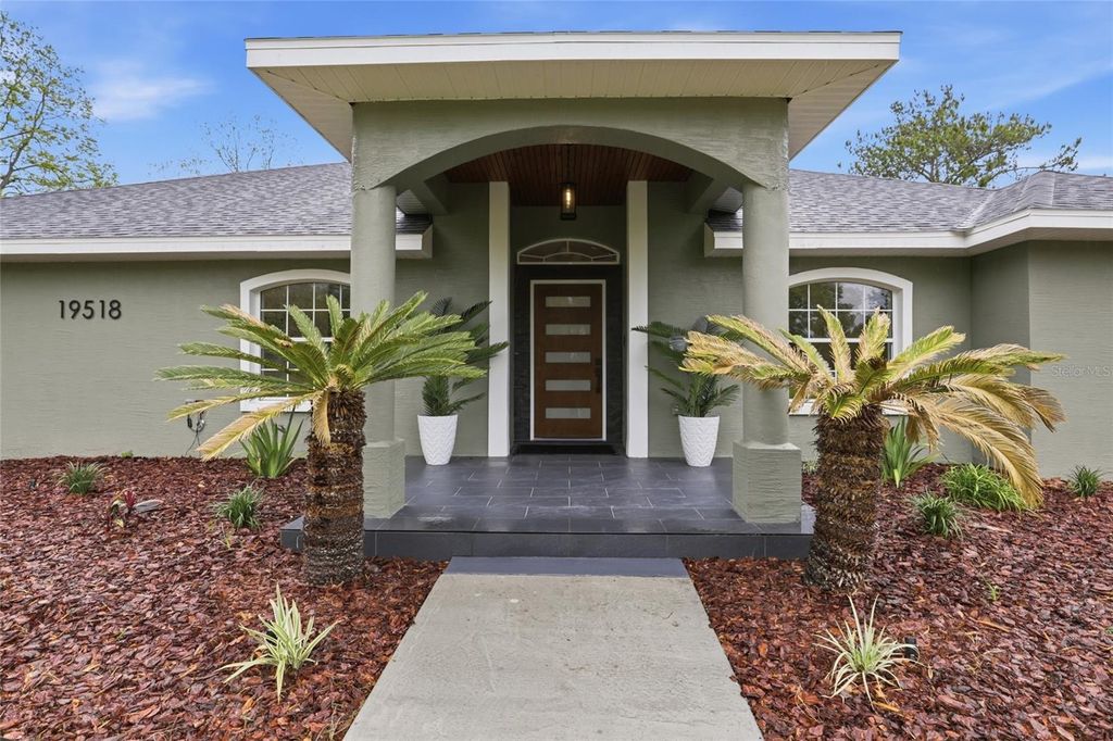 Photo of 19518 NW 78th Avenue, Alachua, FL 32615 (MLS # GC539295)