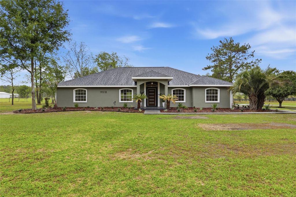 Photo of 19518 NW 78th Avenue, Alachua, FL 32615 (MLS # GC539295)