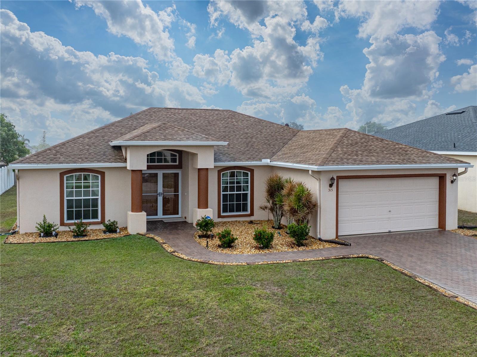 SAVANNA POINTE - Residential