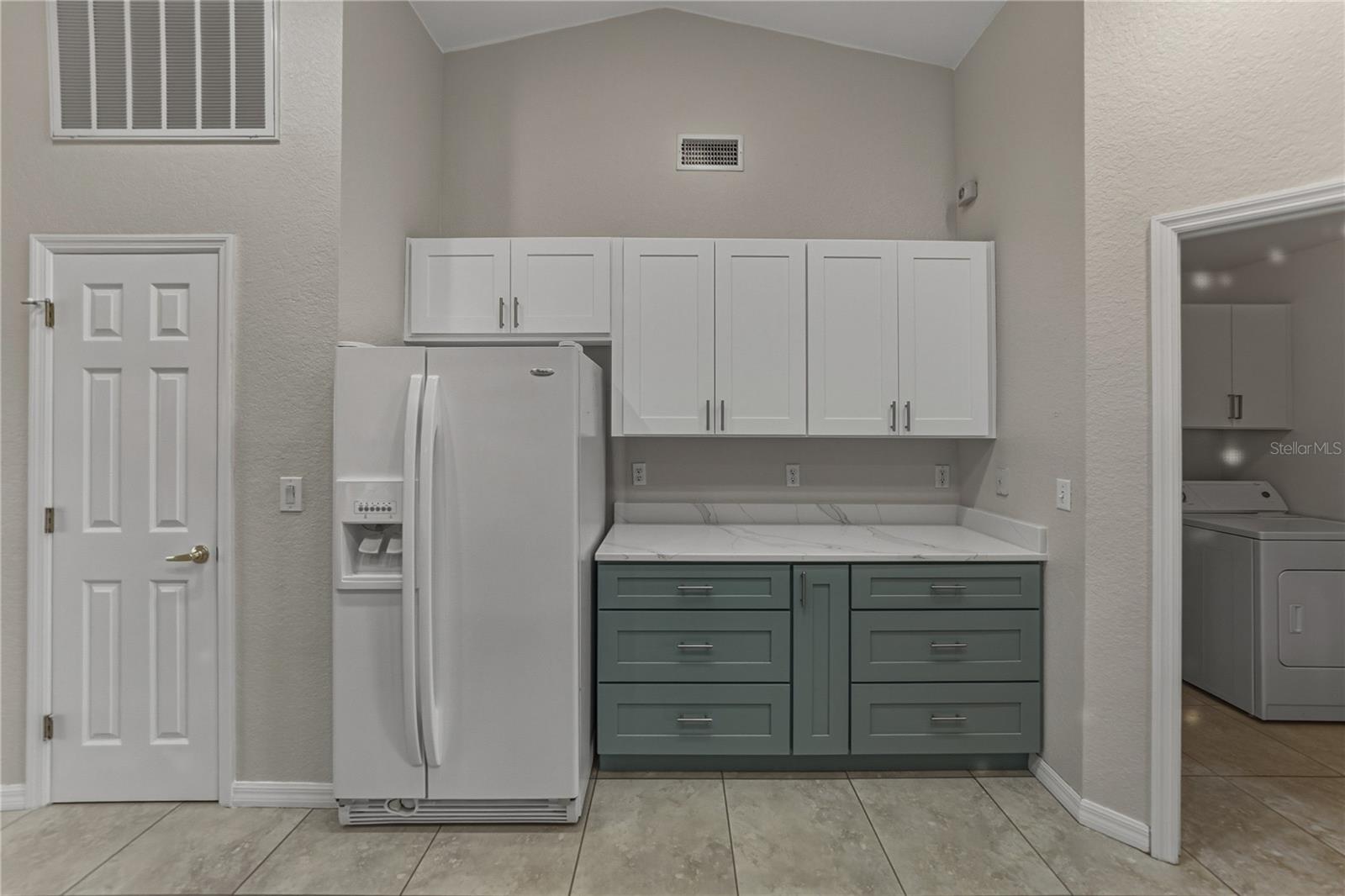 SAVANNA POINTE - Residential