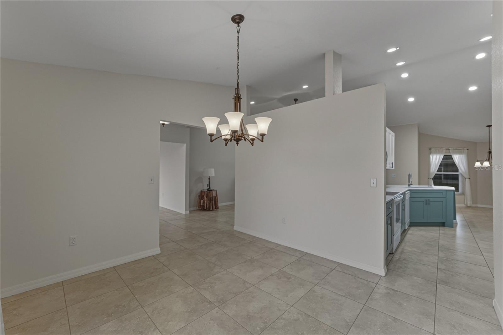 SAVANNA POINTE - Residential