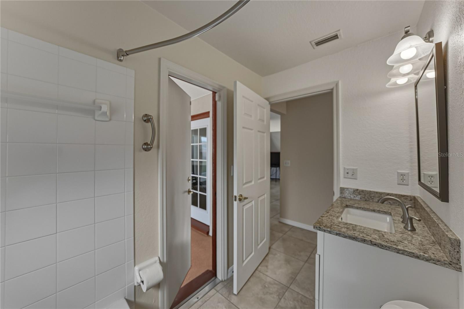 SAVANNA POINTE - Residential