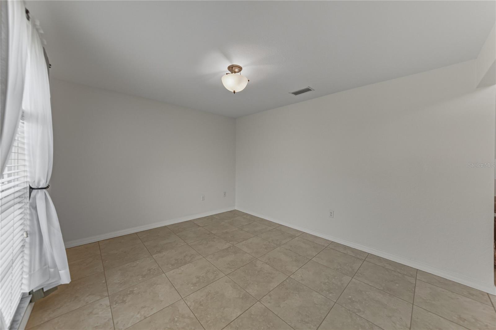 SAVANNA POINTE - Residential