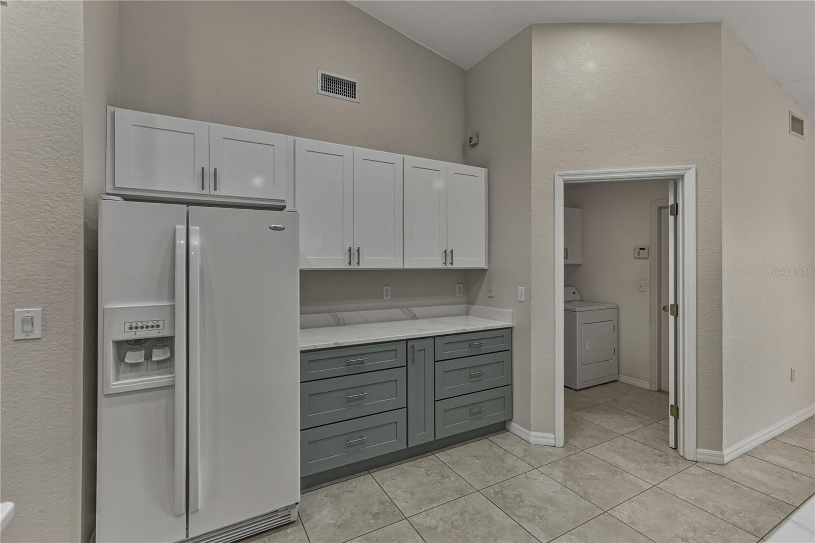 SAVANNA POINTE - Residential