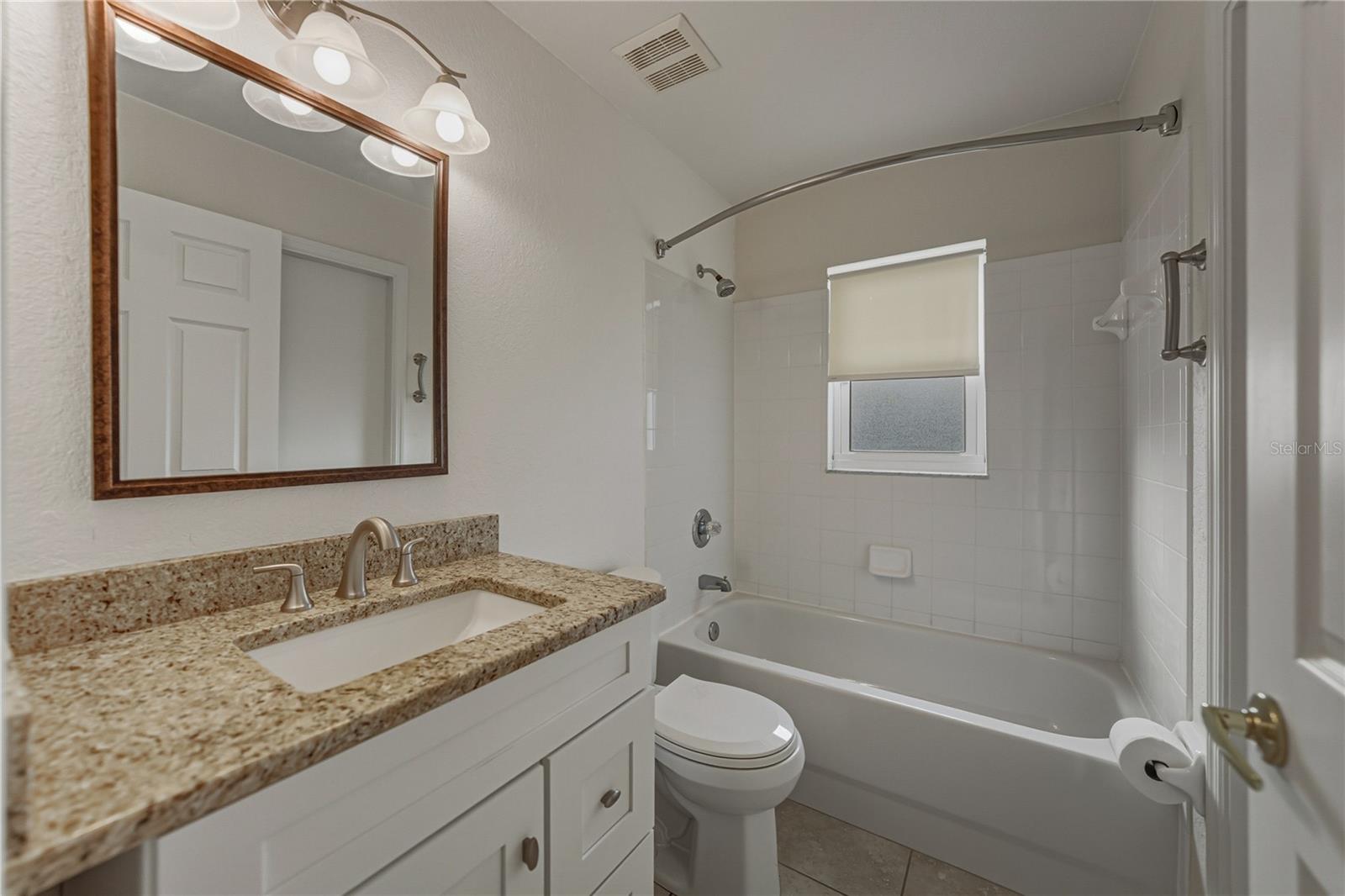 SAVANNA POINTE - Residential